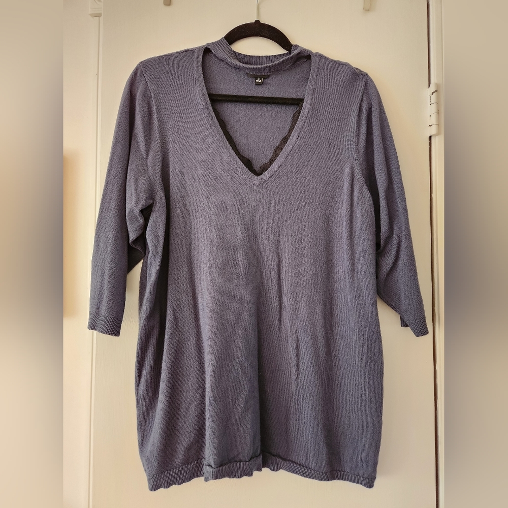Torrid choker sweater size 3
